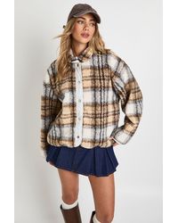 Boohoo - Check Print Boxy Teddy Jacket - Lyst