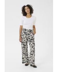 Kaffe - Casual Broek Regular Fit/Turtledove Flower Print - Lyst