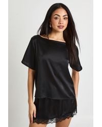 Boohoo - Satin Oversized T-Shirt And Lace Mini Skirt Co-Ord - Lyst