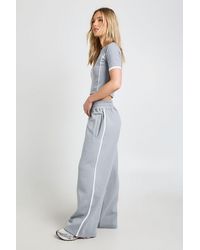 Boohoo - Petite Piping Detail T-Shirt And Straight Leg Jogger Set - Lyst