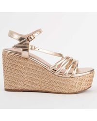 Montevita - Sandalen Met Een Sleehak Salia10 Goud - Lyst