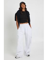 Boohoo - Petite Wide Leg Cargo Joggers - Lyst