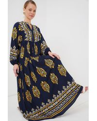 Bigdart - Printed V-Neck Maxi Dress With Button Closure - Lyst