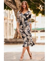 Sosandar - Floral Print Tie Waist Jersey Midi Dress - Lyst