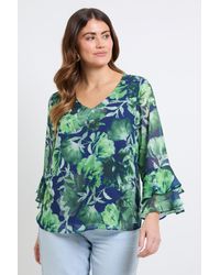 Wallis - Floral Flute Sleeve Top - Lyst