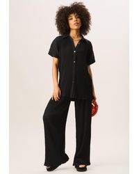 Gini London - Plisse Short Sleeve Oversized Shirt - Lyst