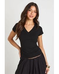 Boohoo - V Neck Cap Sleeve Fitted T-Shirt - Lyst