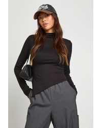 Boohoo - Super Soft Boat Neck Asym Hem Long Sleeve Top - Lyst