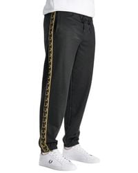 Fred Perry - – Saisonale, Schwarze Jogginghose Mit Versiegeltem Saum - Lyst