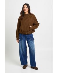 Boohoo - Mid Waist Cargo Utility Barrel Jean - Lyst