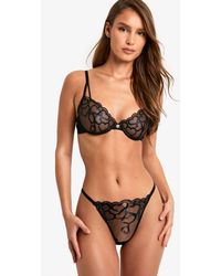Boohoo - Premium Heart Core Embroidered Bra - Lyst