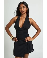Boohoo - Textured Deep Plunge Halter Neck Top - Lyst