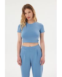 Hiccup - Round Neck Basic Crop Top - Lyst