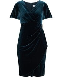 Gina Bacconi - Kadie Velvet Dress With Embellishment Detail - Lyst