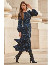 Sosandar - Chain Print Ruffle Hem Fit & Flare Dress - Lyst