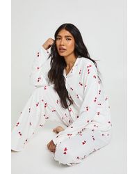 Boohoo - Tall Heart Print Long Sleeve Shirt & Trouser Pyjama Set - Lyst