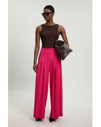 Karen Millen - Tailored Structured Crepe Pleated Wide Leg Trousers - Lyst