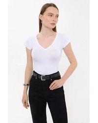 Hiccup - Basic Cap-Sleeve V-Neck T-Shirt - Lyst