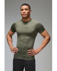 BoohooMAN - Active Lightweight Essentials Workout Muscle Fit Raglan T-Shirt - Lyst