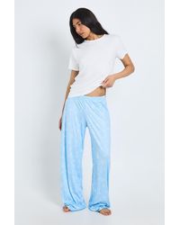 Boohoo - Tall Martini & Bow Print T-Shirt And Trouser Pyjama Set - Lyst
