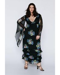 Warehouse - Plus Waterfall Sleeve Plunge Floral Maxi Dress - Lyst