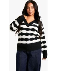 Boohoo - V Neck Strip Oversized Knitted Sweater - Lyst