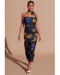 Femme Luxe - Floral Print Bandeau Ruched With Neck Scarf Maxi Dress- Fillna - Lyst