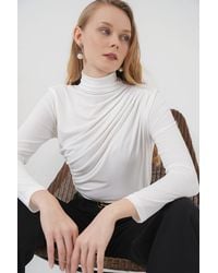 Bigdart - Fitted Turtleneck Blouse With Drape Detail - Lyst
