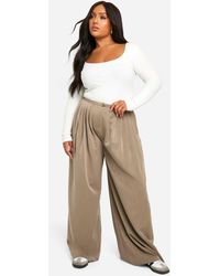 Boohoo - Plus Extreme Wide Leg Pleated Trouser - Lyst