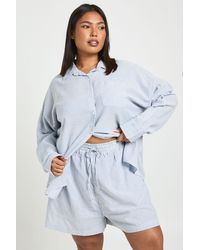 Boohoo - Plus Woven Stripe Flippy Shorts - Lyst