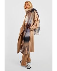Boohoo - Chunky Flannel Tassel Scarf - Lyst