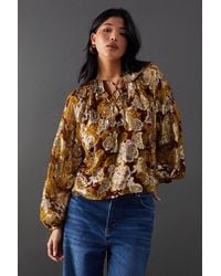 Warehouse - Printed Metallic Jacquard Tie Neck Frill Collar Blouse - Lyst