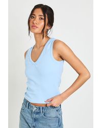 Boohoo - V Neck Vest Top - Lyst