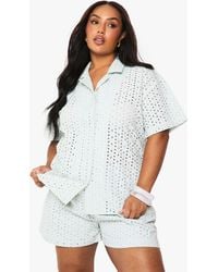 Boohoo - Plus Broderie Flippy Short - Lyst