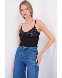 Bigdart - Stone Embellished Fitted Crop Top With V-Neck - Lyst
