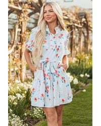 Azura Exchange - Lichtblauw Gestreept Bloemenpatroon Rimpel Korte Mouw Ceintuur Mini Jurk - Lyst