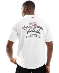 Tommy Hilfiger - Chest Script Logo T-Shirt - Lyst