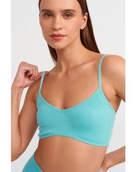 Dilvin - Ribbed V-Neck Crop Bralet Top - Lyst