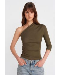 Dilvin - Off-Shoulder Cut-Out Slim-Fit Blouse - Lyst