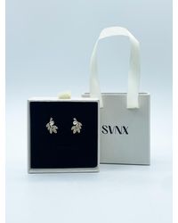 SVNX - Hanging Leaf With Pearl Earrings Gift Box - Lyst