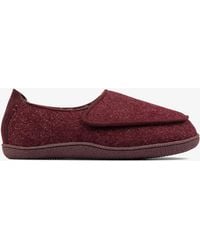 Clarks - Home Charm Burgundy Intrest Slippers - Lyst