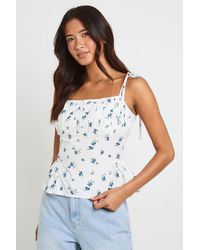 Boohoo - Ditsy Print Poplin Tie Shoulder Cami Top - Lyst