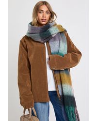 Boohoo - Oversized Check Tassel Fluffy Scarf - Lyst