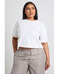 Boohoo - Plus Basic Oversized Boxy Crop T-Shirt - Lyst