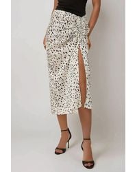 Hiccup - Printed Bodycon Satin Midi Skirt With Slit - Lyst