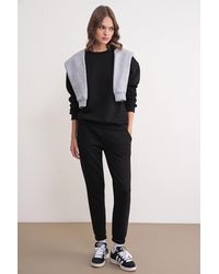 MixRay - Basic Sweatshirt & Jogger Two-Piece Set - Lyst