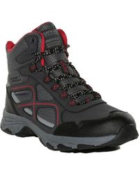 Regatta - Vendeavour Waterproof Lace Up Walking Boots - Lyst