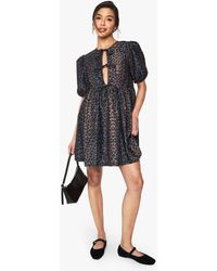 Boohoo - Leopard Tie Front Mini Dress - Lyst