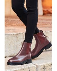 Sosandar - Burgundy Chunky Sole Leather Chelsea Boot - Lyst