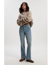 Boohoo - Petite Mid Rise Y2K Bootcut Jean - Lyst